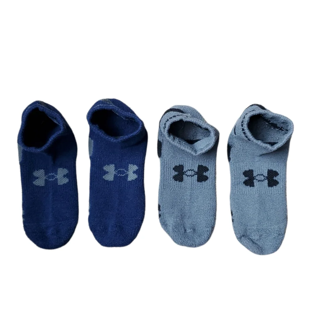 Under Armour six pairs